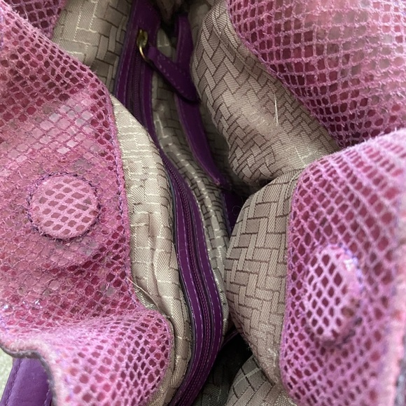 Cole Haan Marabelle Pythons Drawstring Tote, pockets, zipper, clean inside. - Picture 10 of 13